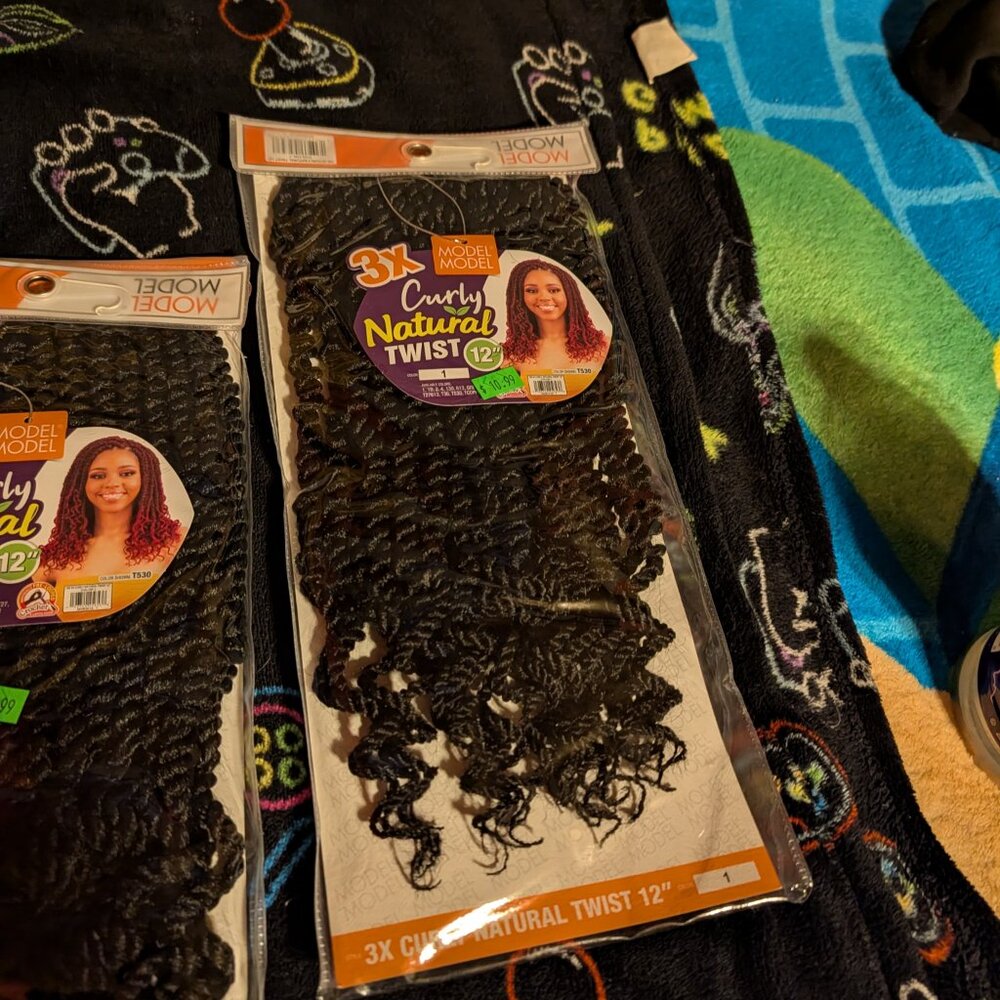 Hair extensions - Picture 4 of 5